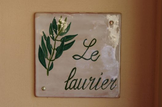 [:de]<h3>Le Laurier</h3>[:]